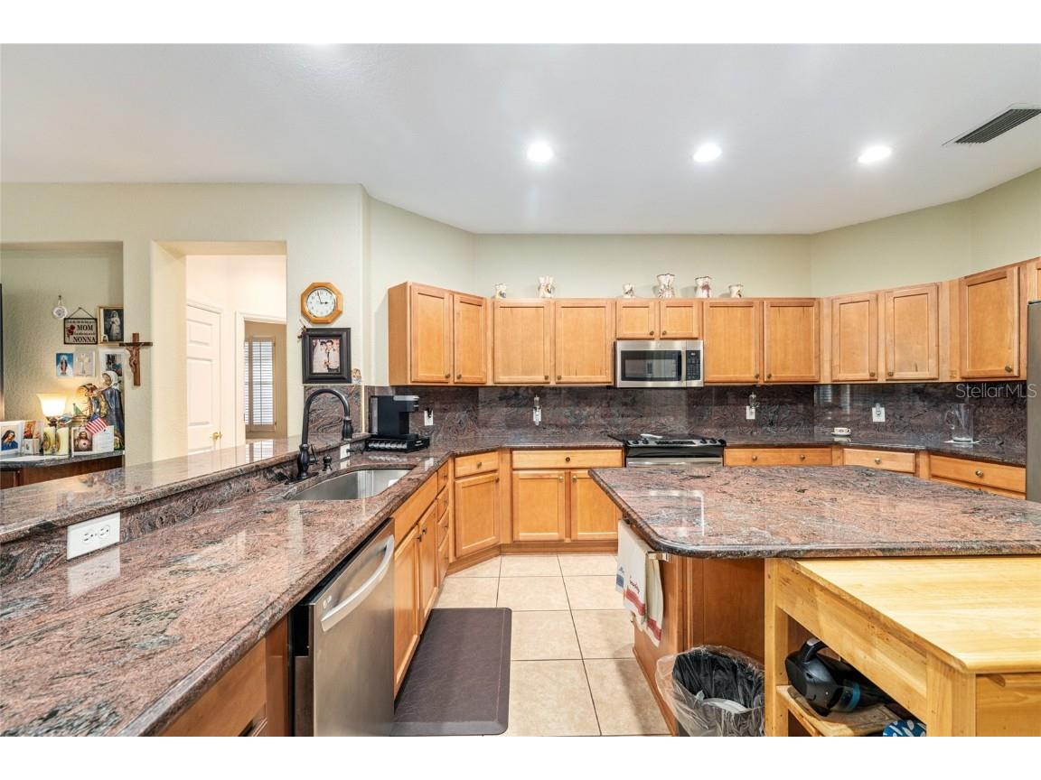 8806 SE 132nd Loop Summerfield FL 34491 OM710433 image25