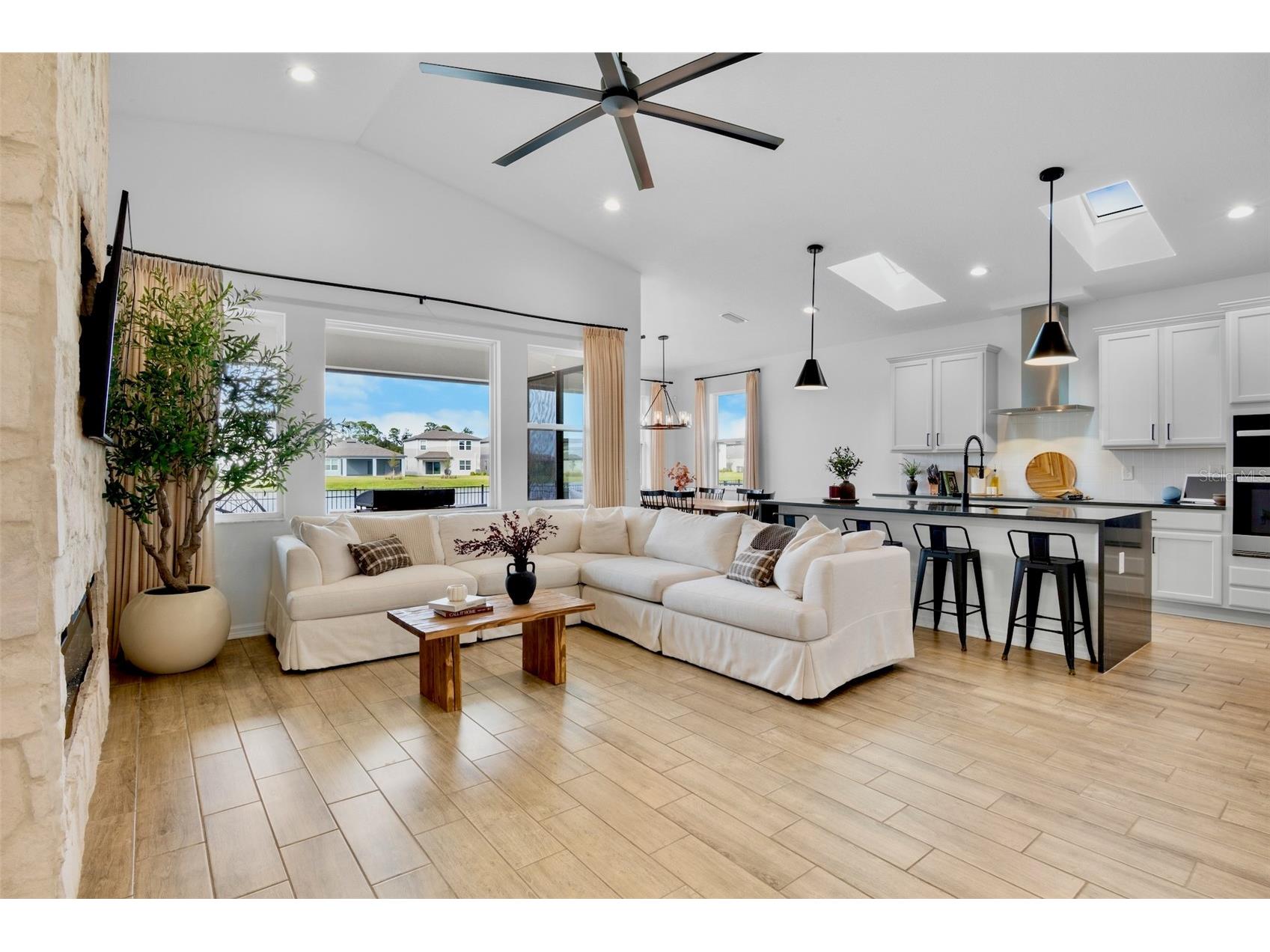 8806 Windlass Cove Parrish FL 34219 A4676788 image4