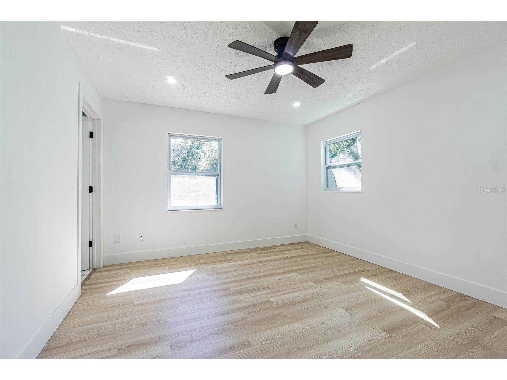 8807 Overlook Drive Wesley Chapel FL 33545 TB8525661 image33