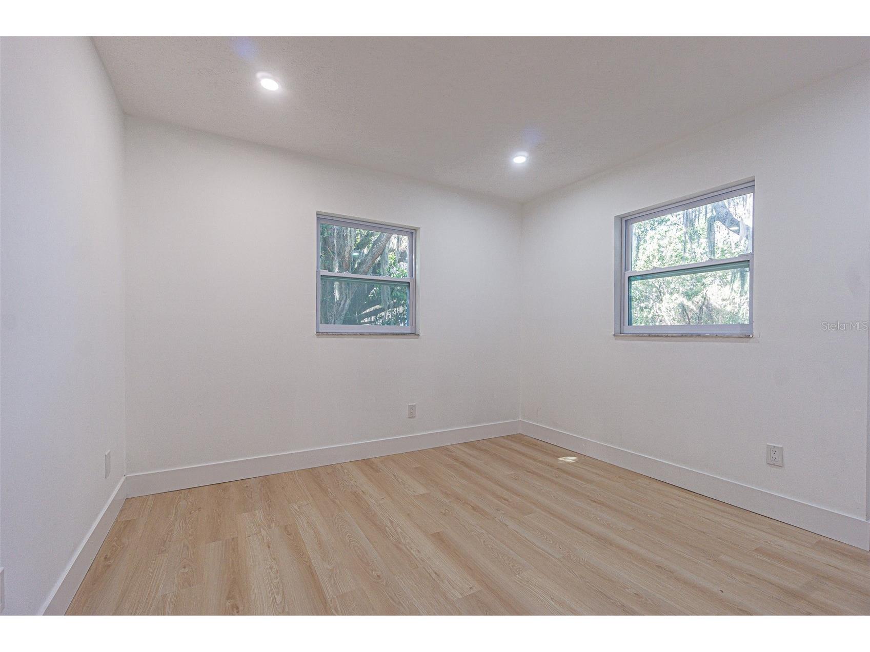 8807 Overlook Drive Wesley Chapel FL 33545 TB8525661 image39
