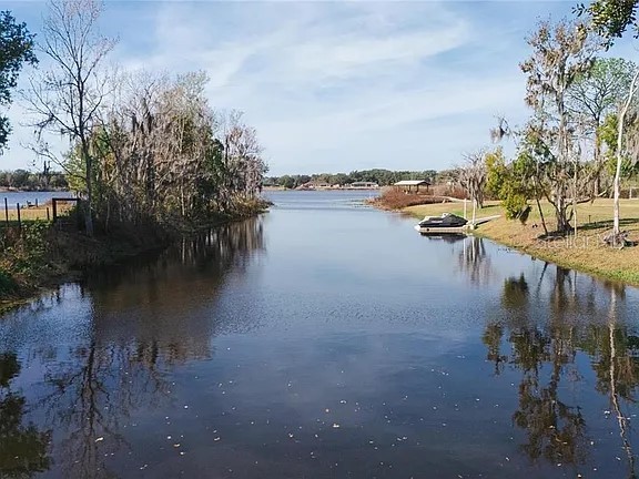 8807 Overlook Drive Wesley Chapel FL 33545 TB8525661 image8
