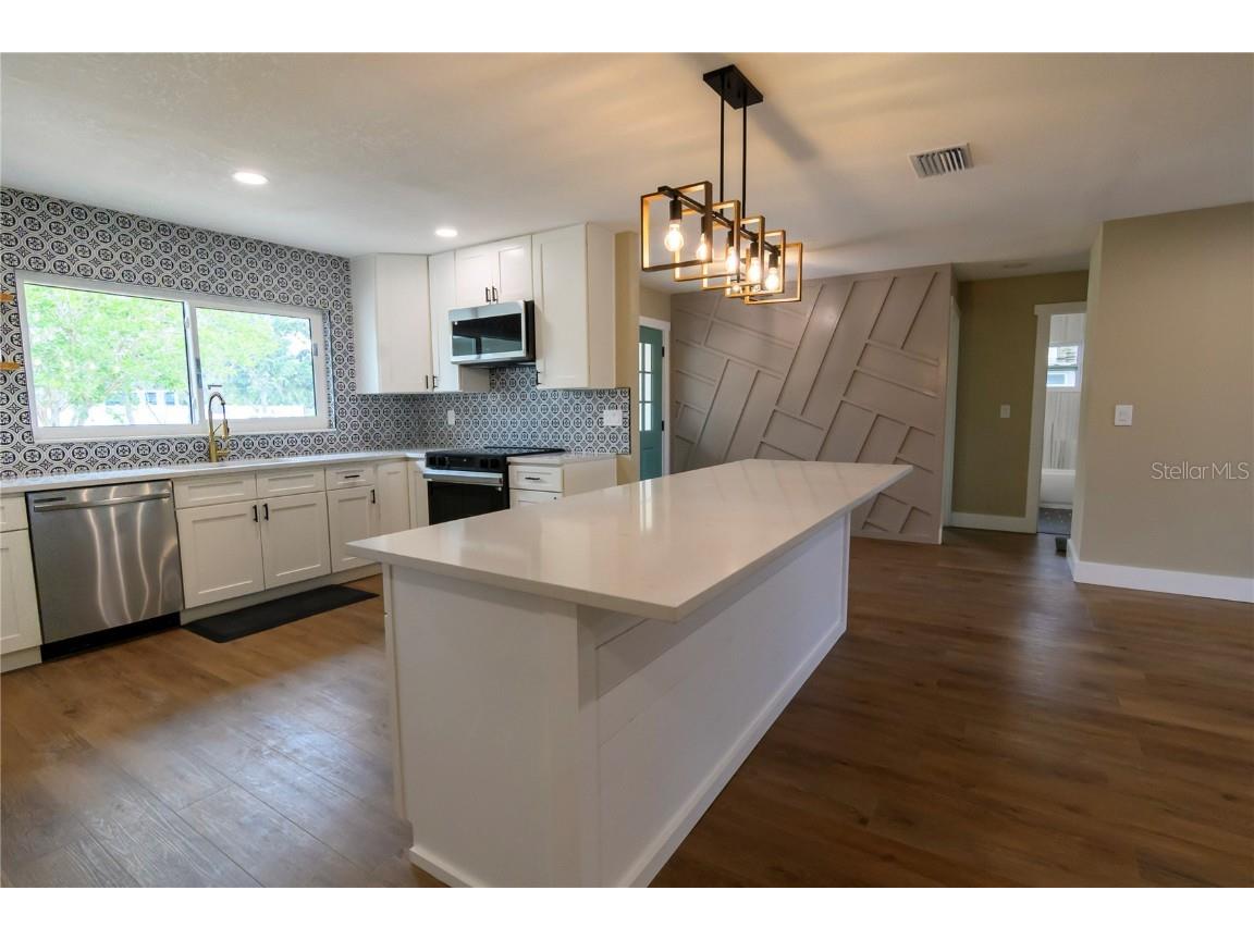 8808 44th Avenue Drive W Bradenton FL 34210 A4651334 image20