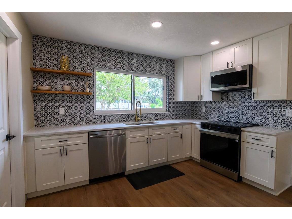 8808 44th Avenue Drive W Bradenton FL 34210 A4651334 image3