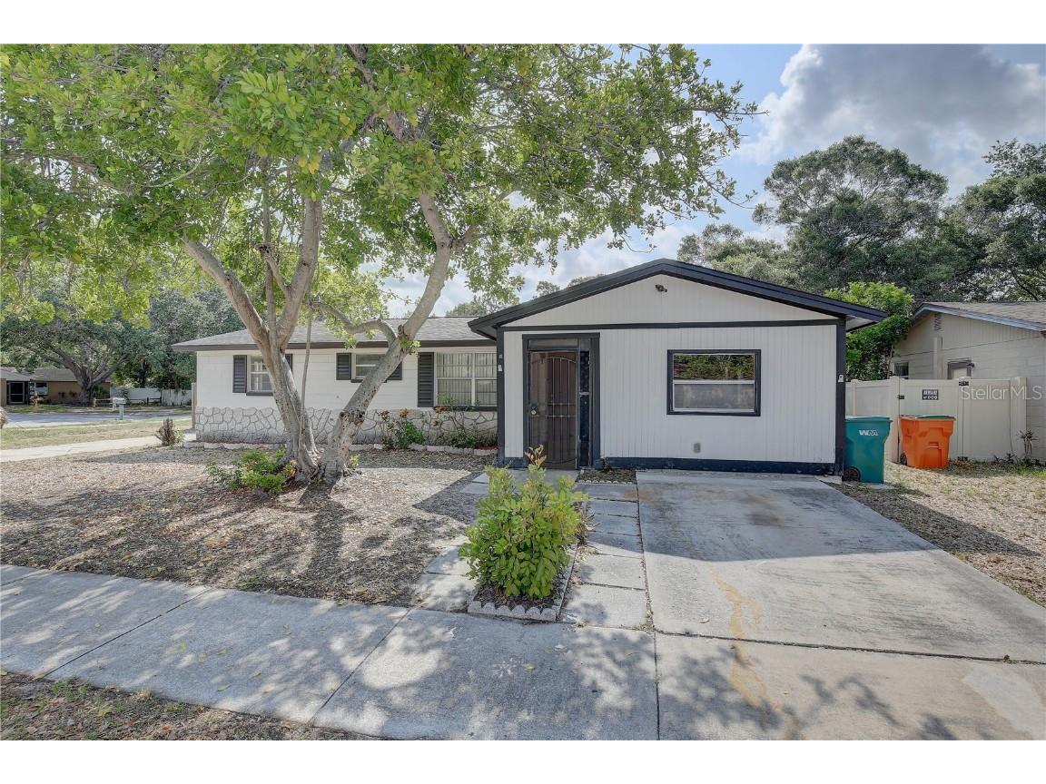 8809 91st Street Seminole FL 33777 U8244495 image1