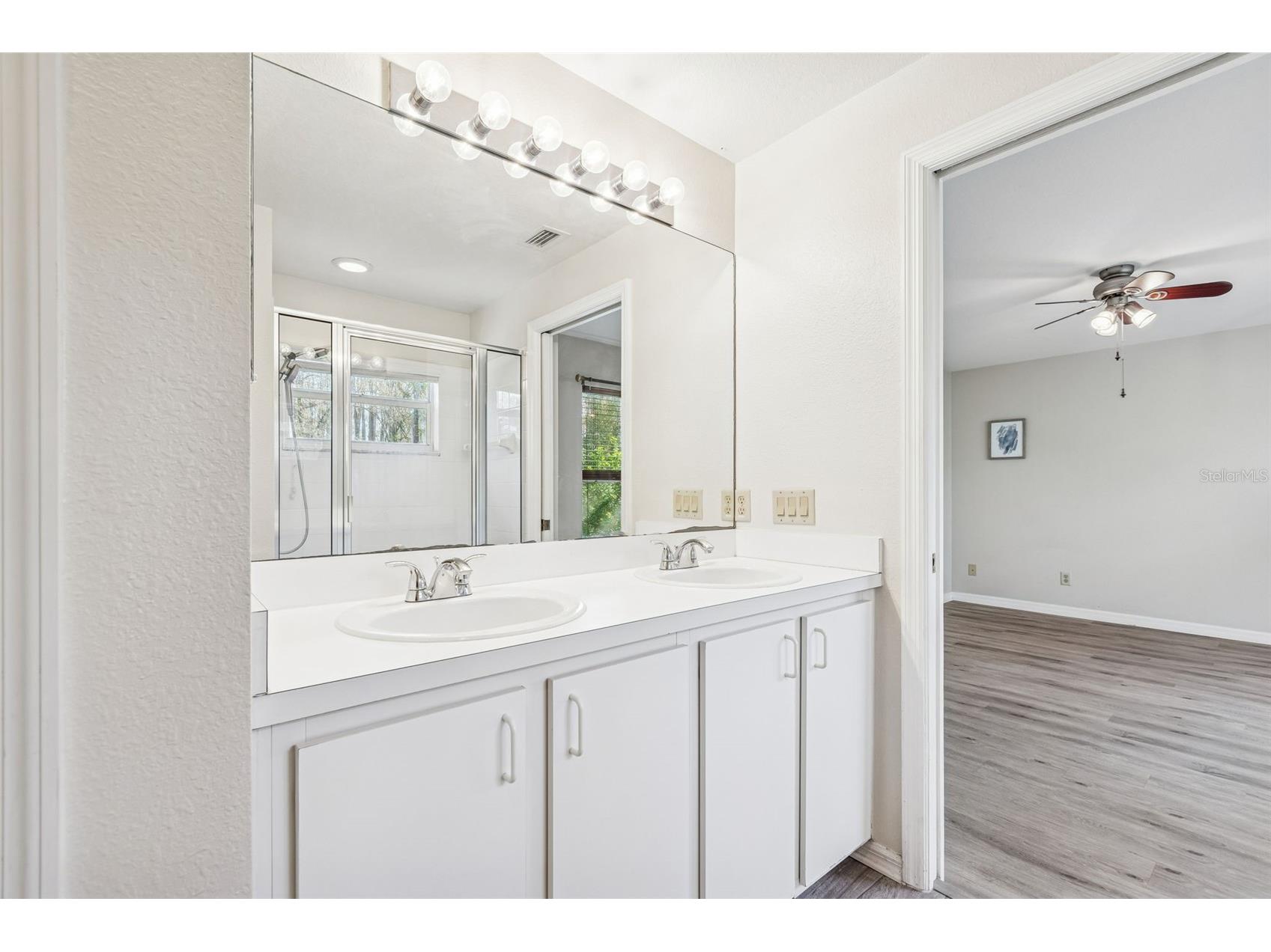 8809 Casablanca Way Tampa FL 33626 TB8470142 image24