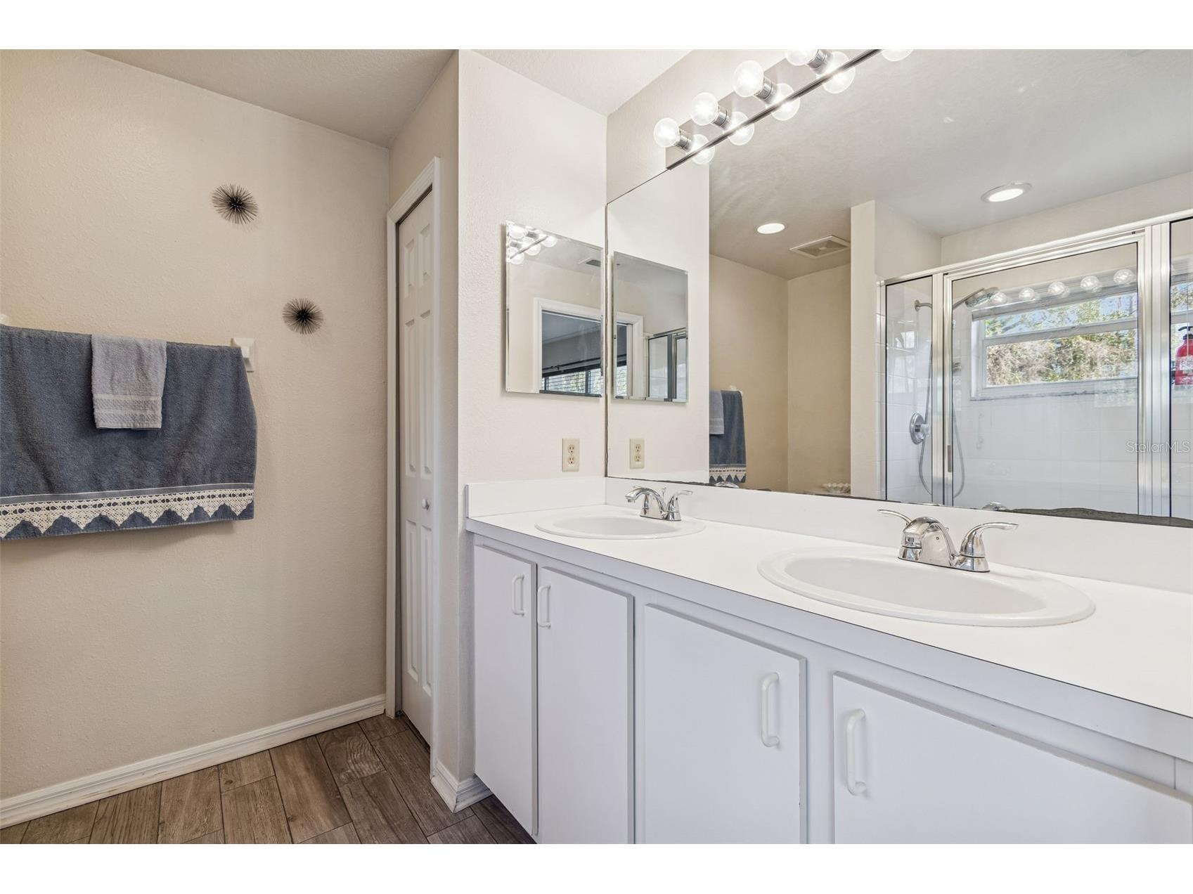 8809 Casablanca Way Tampa FL 33626 TB8470142 image25