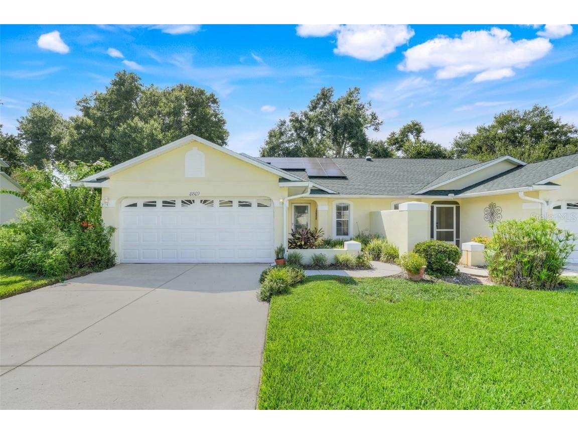 8809 Courtyard Lane Groveland FL 34736 G5100555 image1