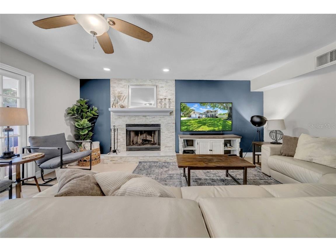 8809 Glen Lakes Boulevard N Saint Petersburg FL 33702 TB8425707 image12