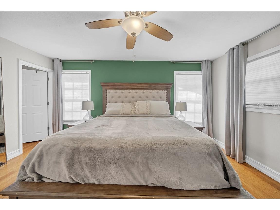 8809 Glen Lakes Boulevard N Saint Petersburg FL 33702 TB8425707 image32