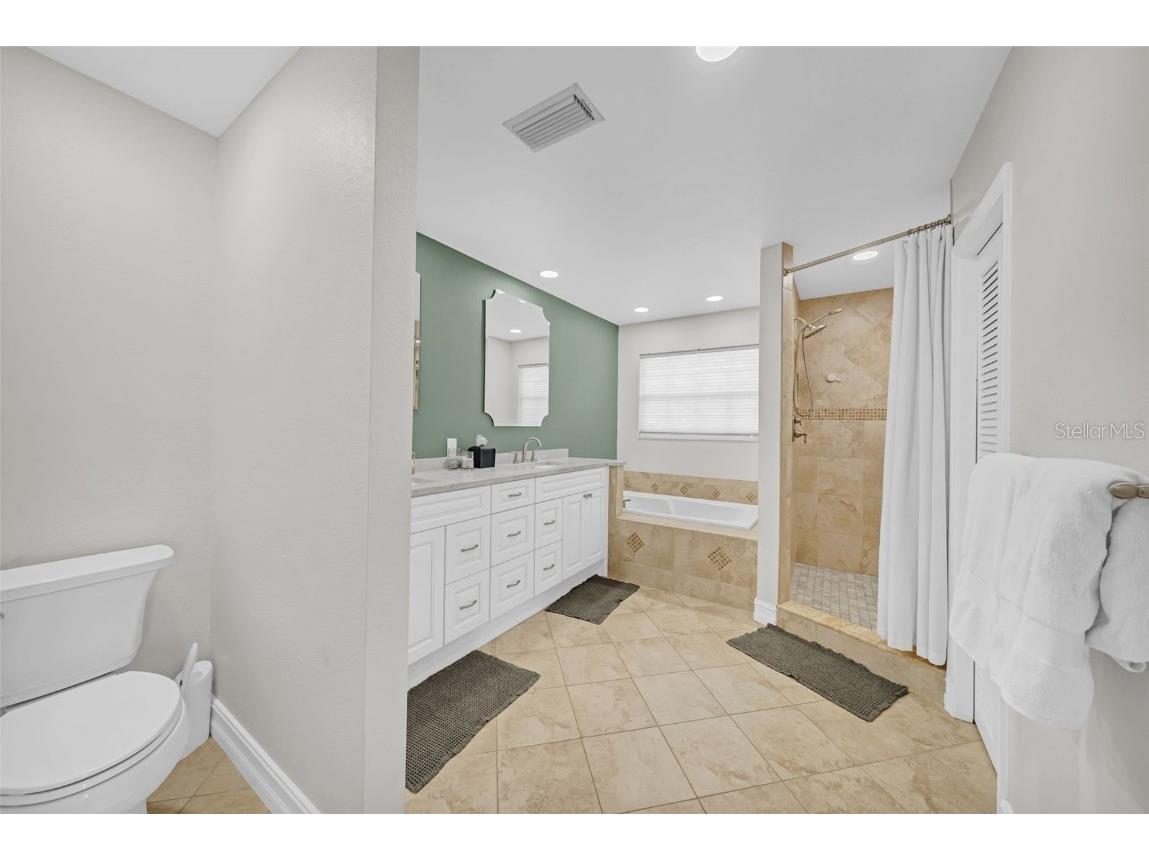 8809 Glen Lakes Boulevard N Saint Petersburg FL 33702 TB8425707 image33