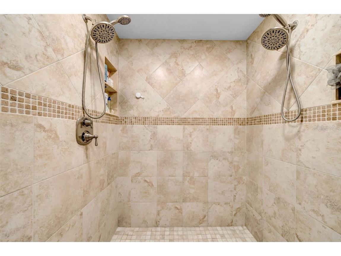 8809 Glen Lakes Boulevard N Saint Petersburg FL 33702 TB8425707 image36