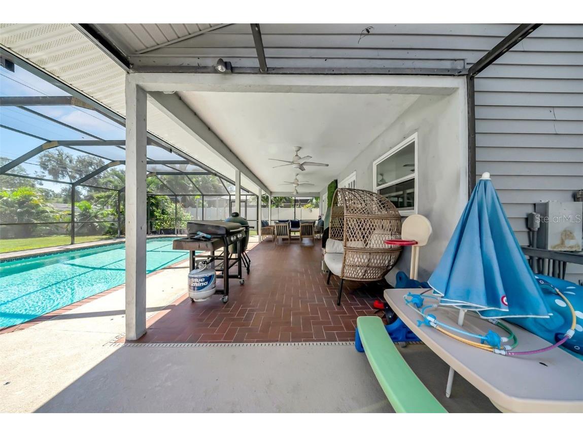 8809 Glen Lakes Boulevard N Saint Petersburg FL 33702 TB8425707 image45