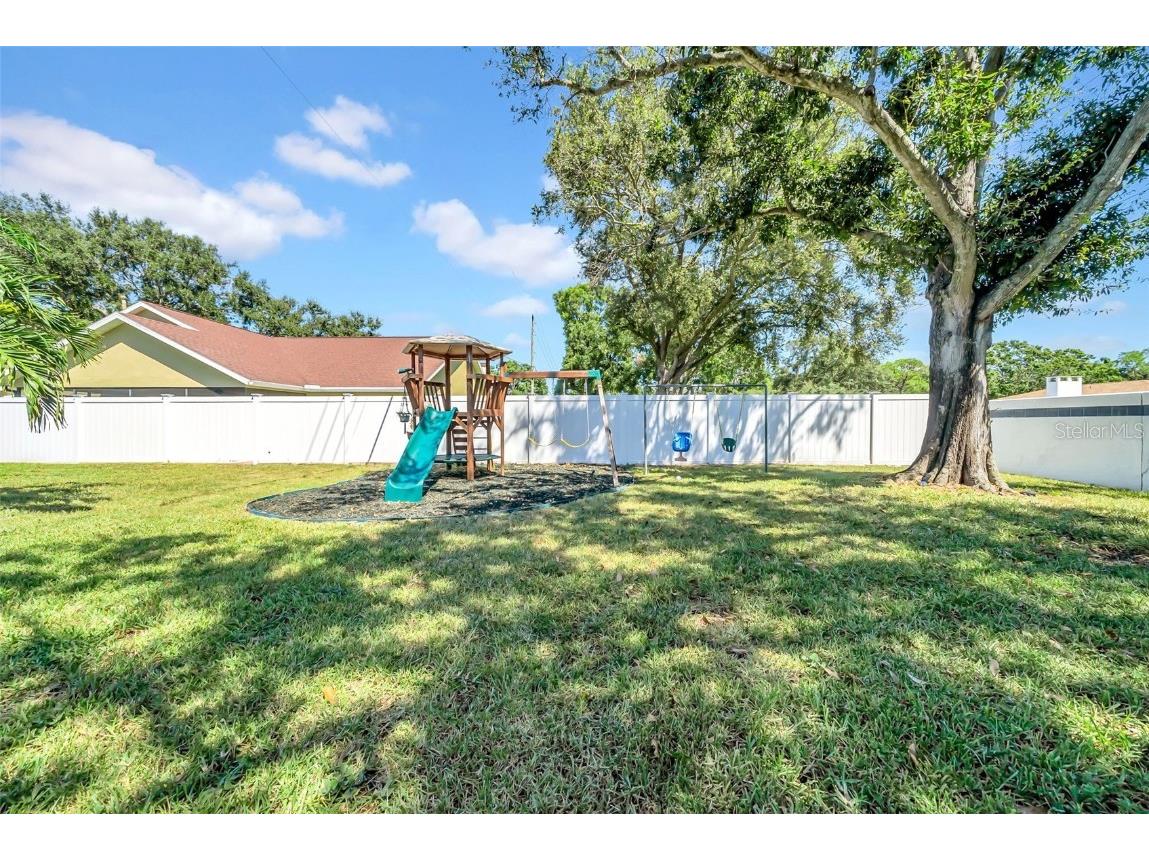 8809 Glen Lakes Boulevard N Saint Petersburg FL 33702 TB8425707 image53