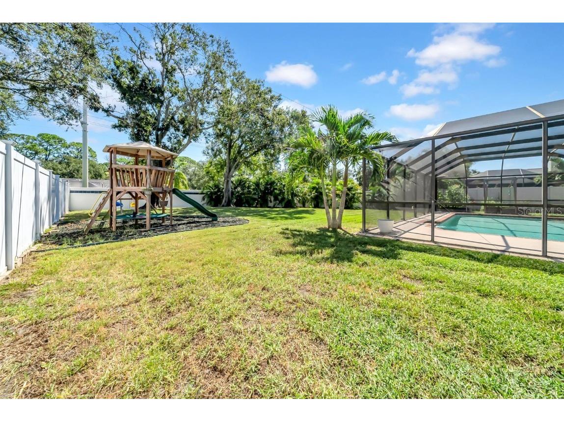 8809 Glen Lakes Boulevard N Saint Petersburg FL 33702 TB8425707 image55