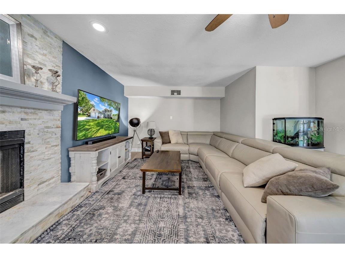 8809 Glen Lakes Boulevard N Saint Petersburg FL 33702 TB8425707 image9