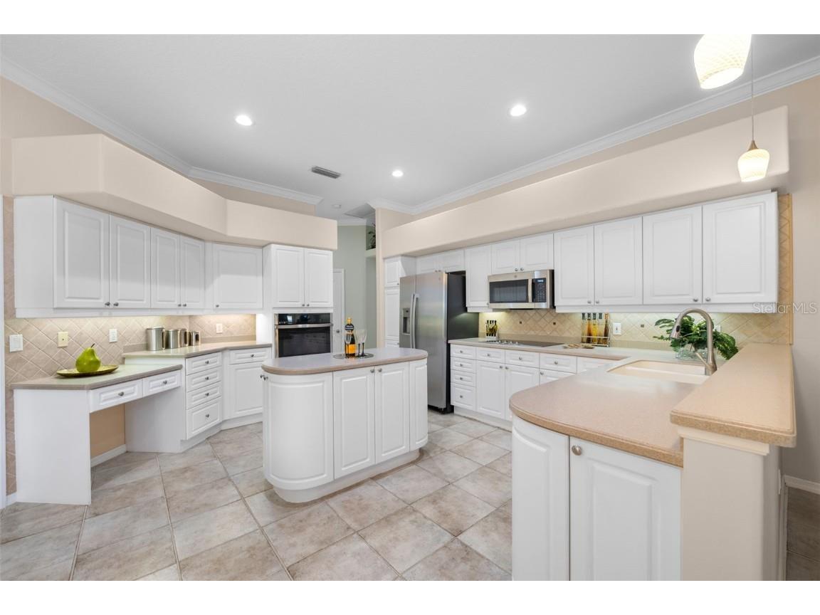 8809 Havenridge Drive Sarasota FL 34238 A4661792 image16