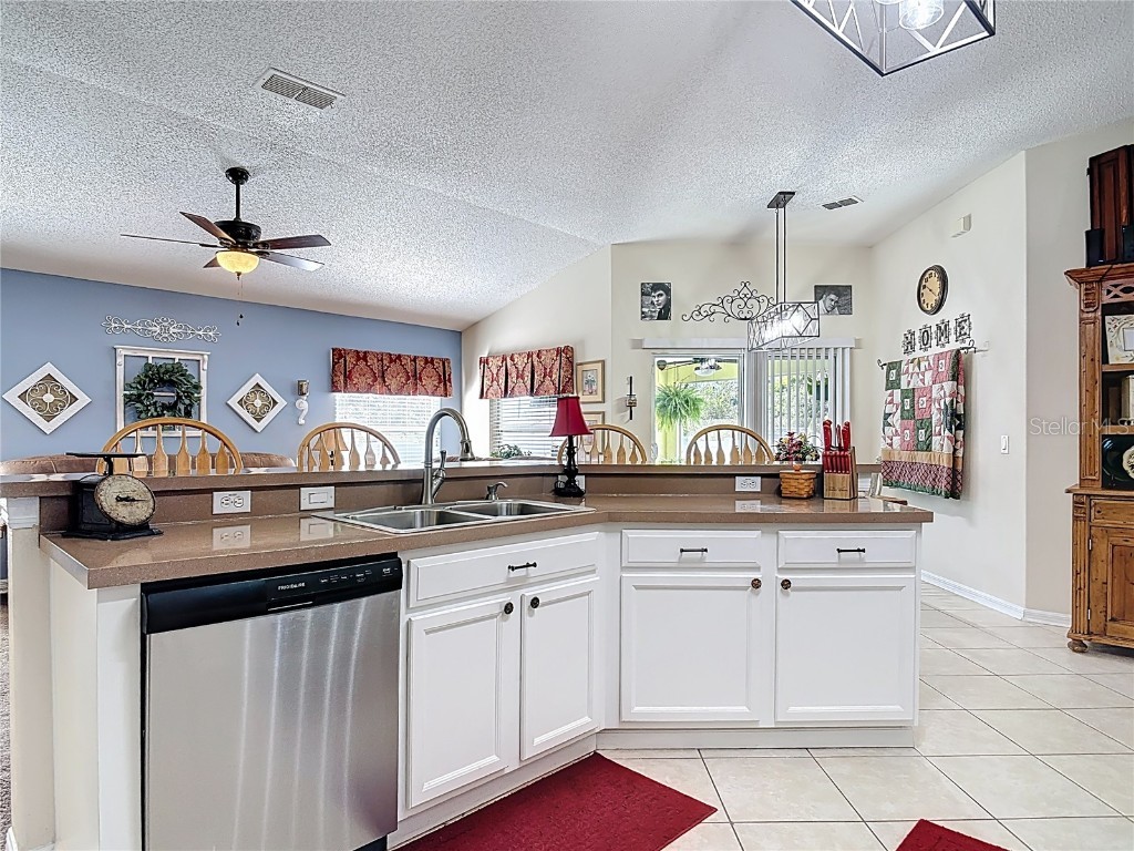 881 Goldcoast Drive Deltona FL 32725 V4945080 image19