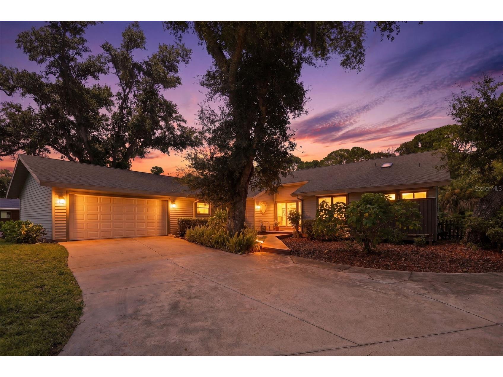 881 Pinto Circle Nokomis FL 34275 C7528555 image1