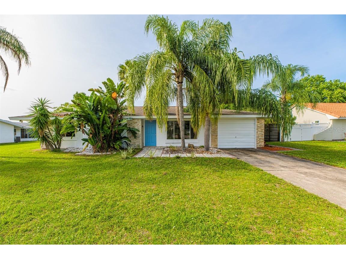 881 Riviera Drive NE Palm Bay FL 32905 O6015516 image1