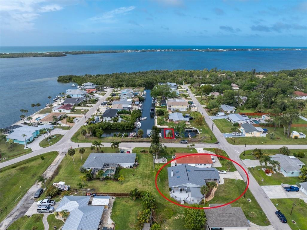 881 Stewart St Englewood FL 34223 - LEMON BAY D6135748 image1