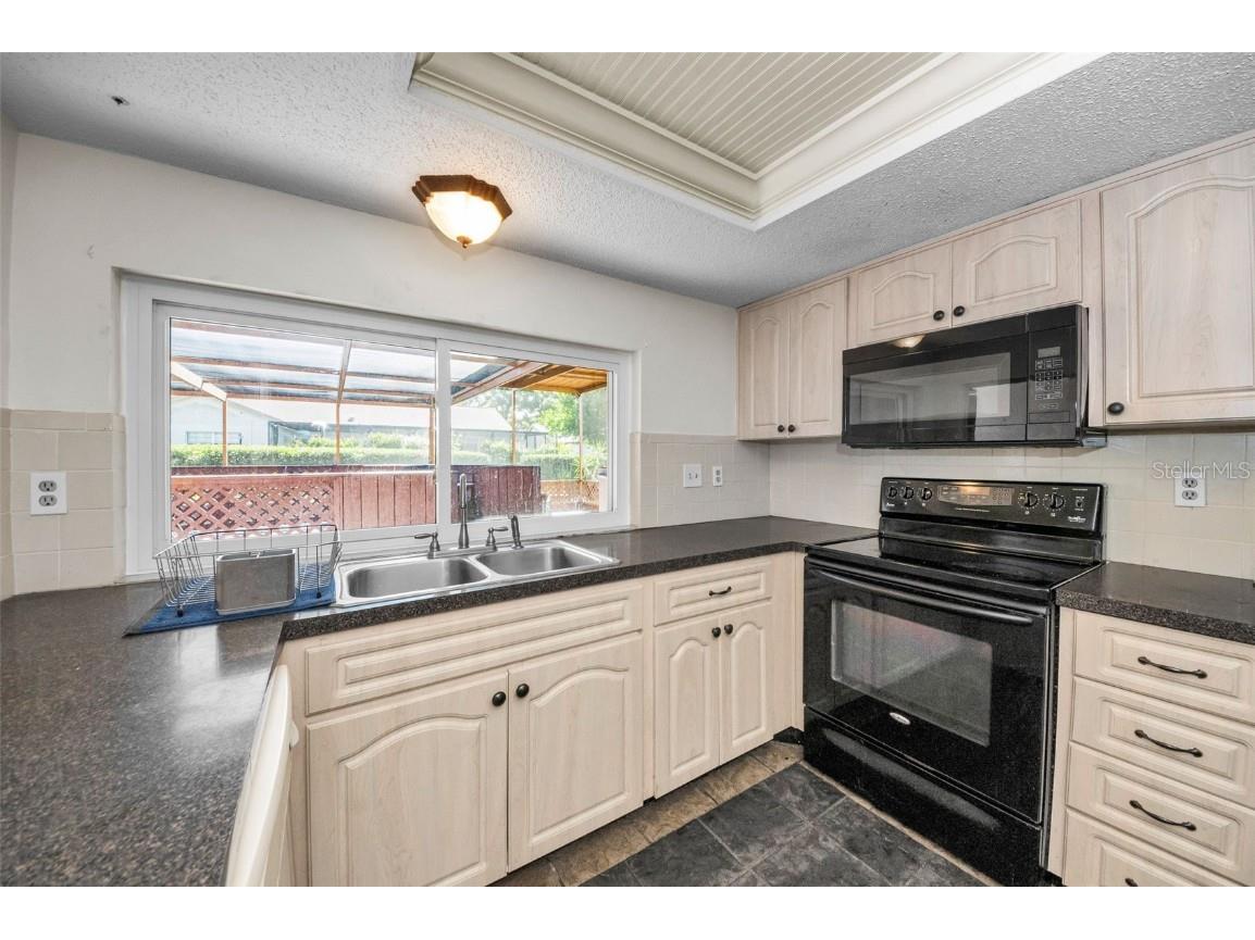 8810 Seeley Lane Hudson FL 34667 TB8448315 image10