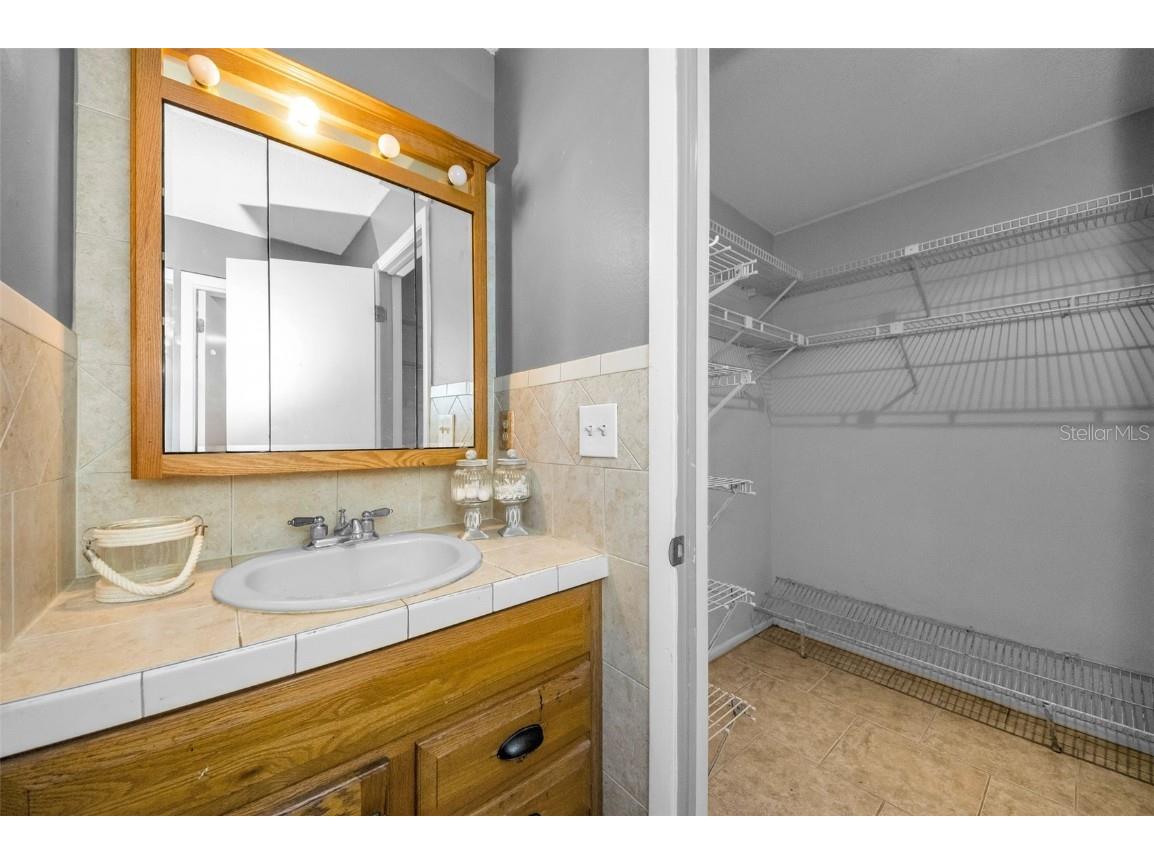 8810 Seeley Lane Hudson FL 34667 TB8448315 image25