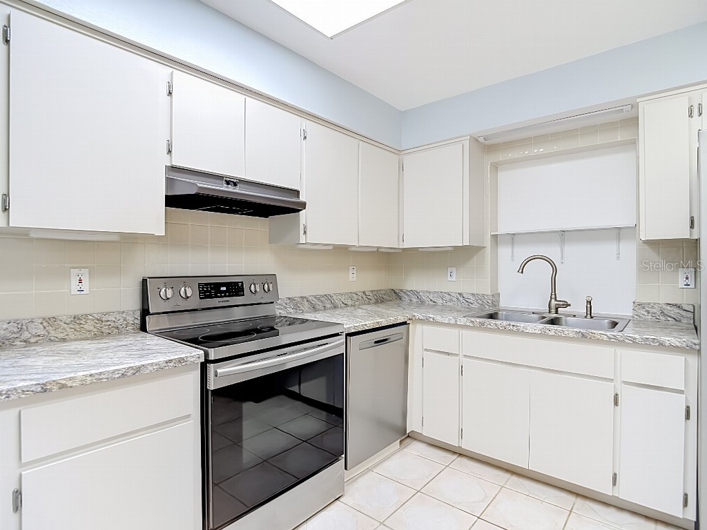 8811 Martinique Lane Port Richey FL 34668 TB8517895 image12
