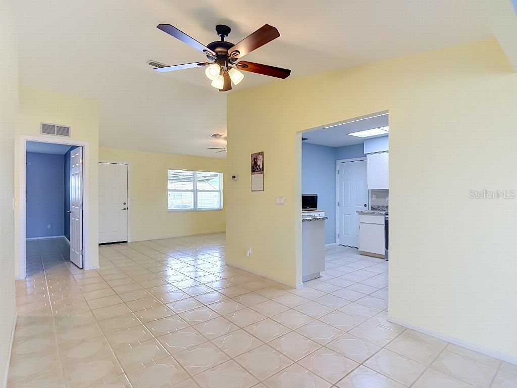 8811 Martinique Lane Port Richey FL 34668 TB8517895 image8