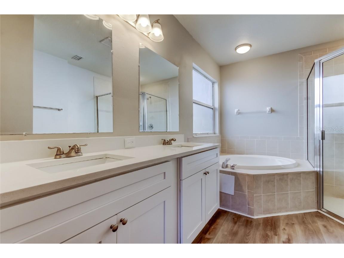 8813 Founders Circle Palmetto FL 34221 TB8452947 image22