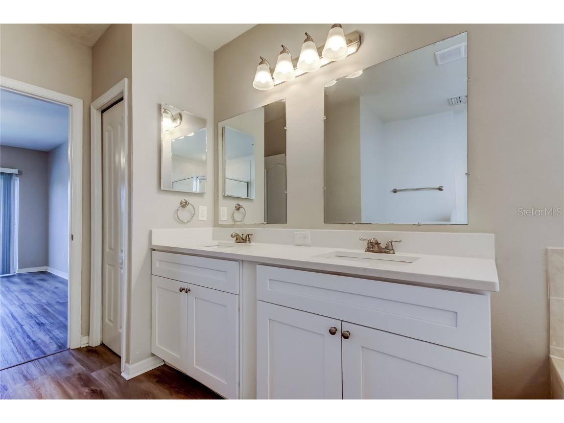 8813 Founders Circle Palmetto FL 34221 TB8452947 image23