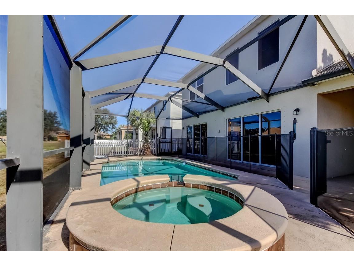 8813 Founders Circle Palmetto FL 34221 TB8452947 image37