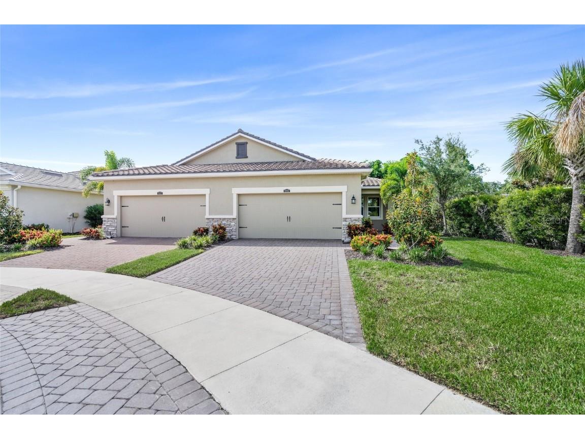 8816 Rain Song Road Sarasota FL 34238 A4623062 image1
