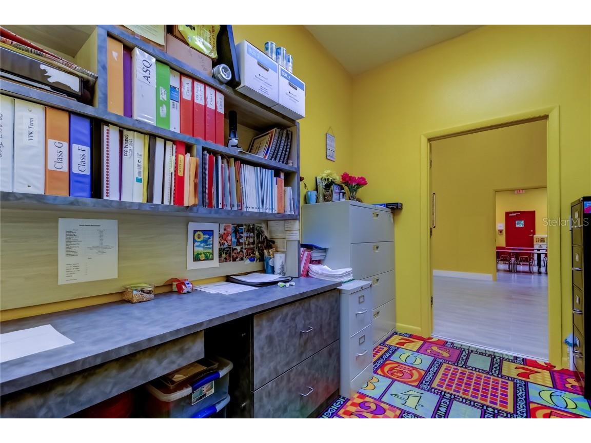 8816 W Robson St Tampa FL 33615 TB8398791 image13