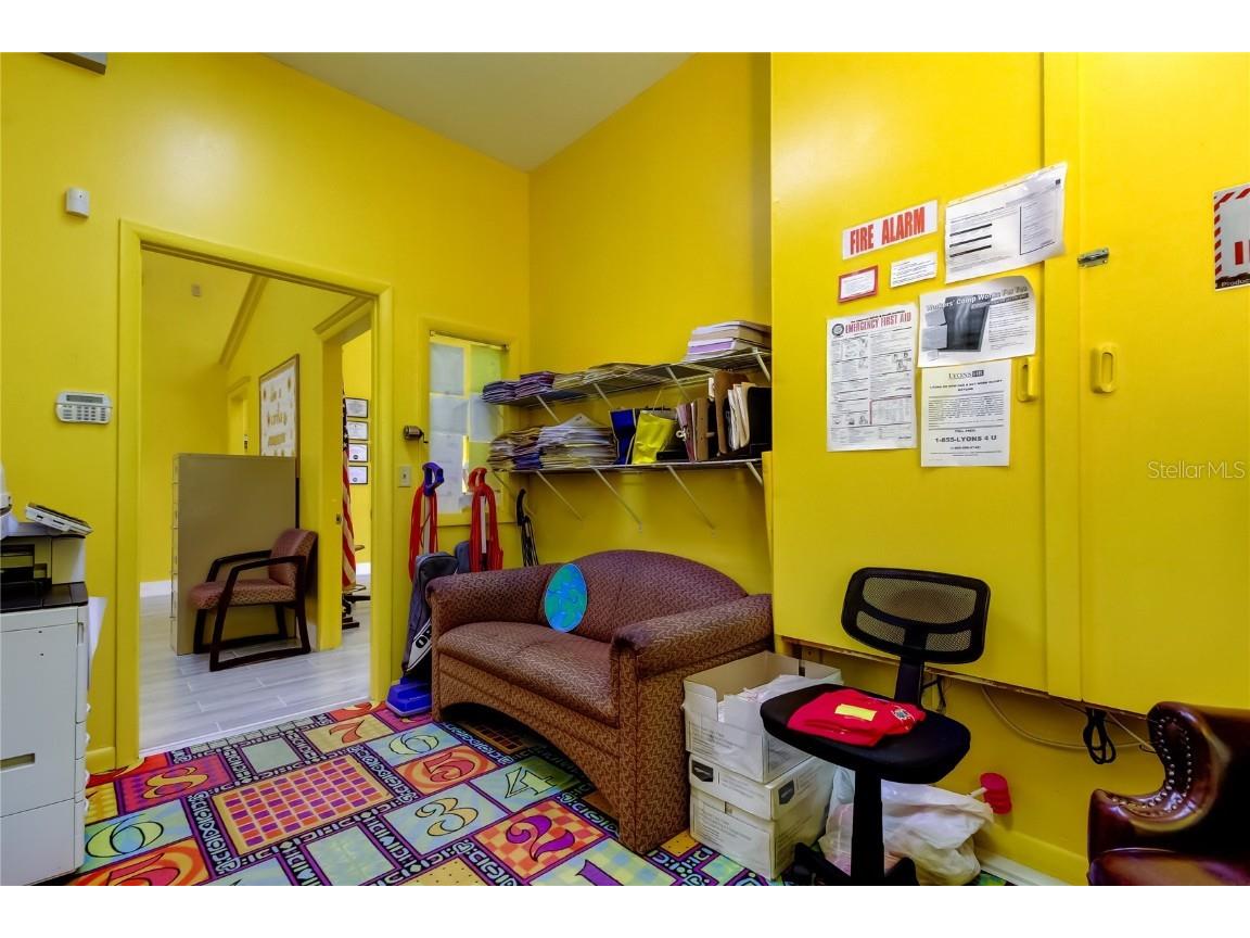 8816 W Robson St Tampa FL 33615 TB8398791 image17