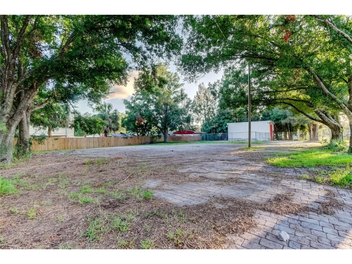 8816 W Robson St Tampa FL 33615 TB8398791 image30