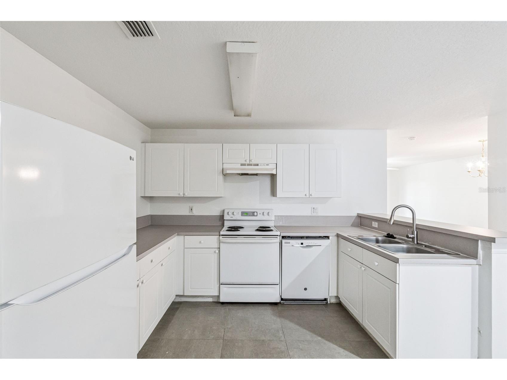 8818 Grand Palms Circle #A Kissimmee FL 34747 O6413363 image3