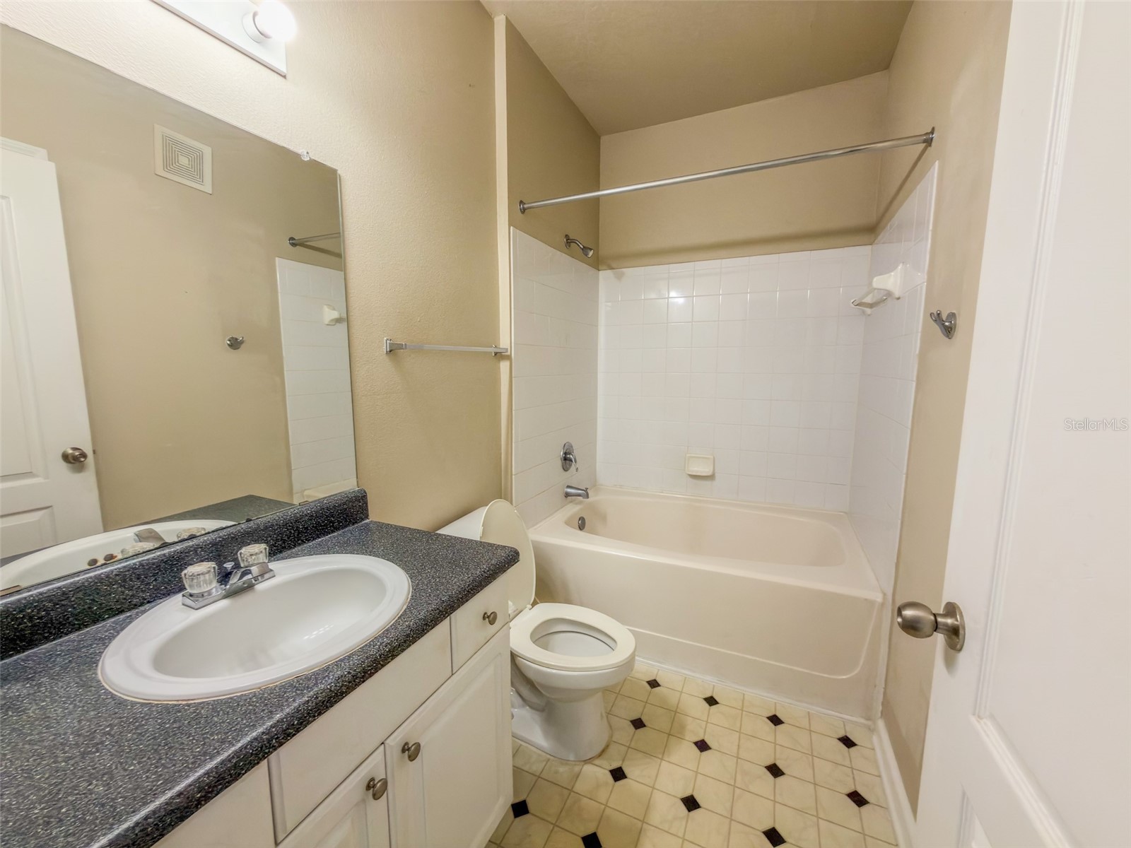 8818 Villa View Circle #204 Orlando FL 32821 S5150746 image16