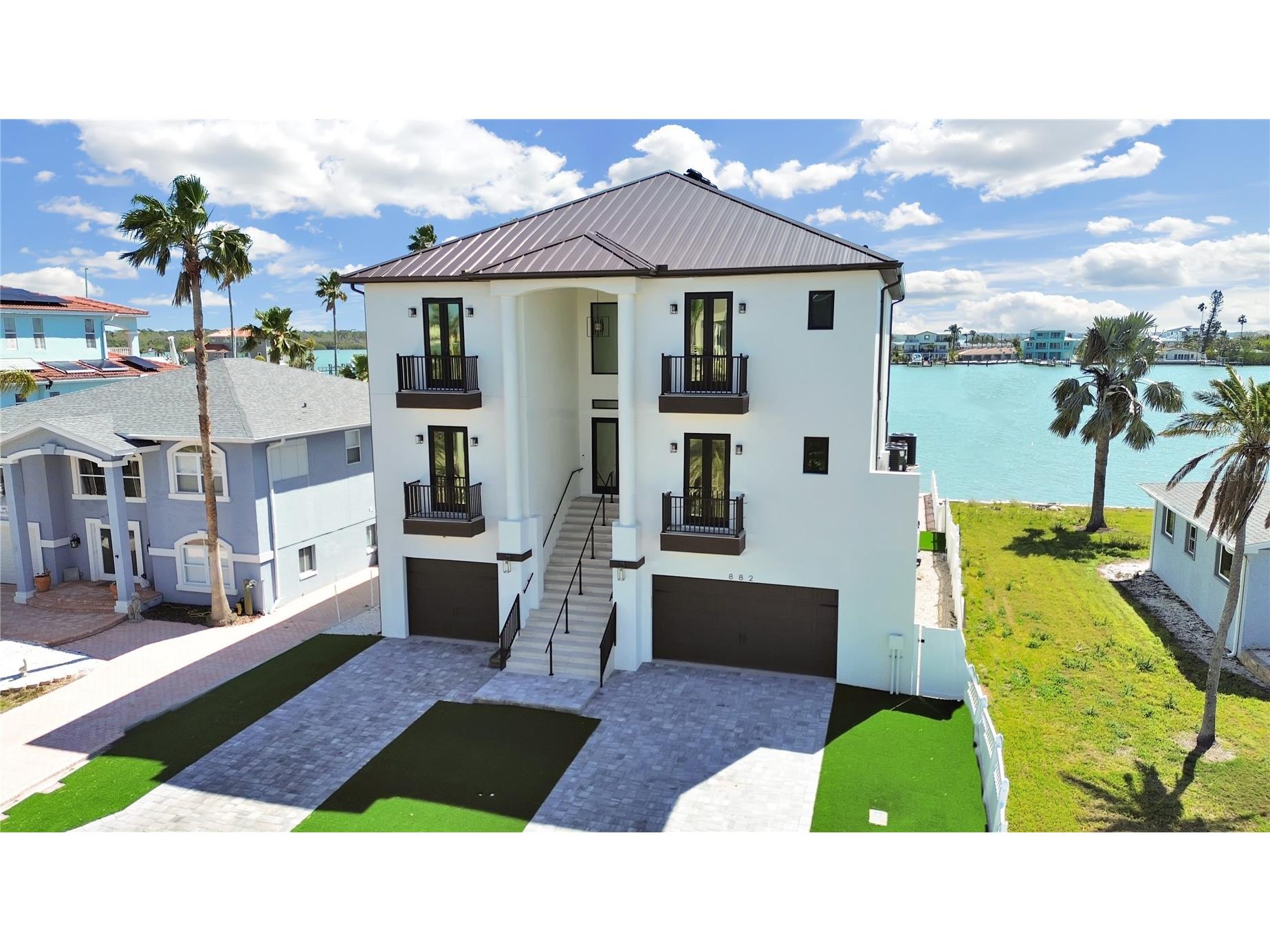 882 Bay Point Drive Madeira Beach FL 33708 TB8502609 image1