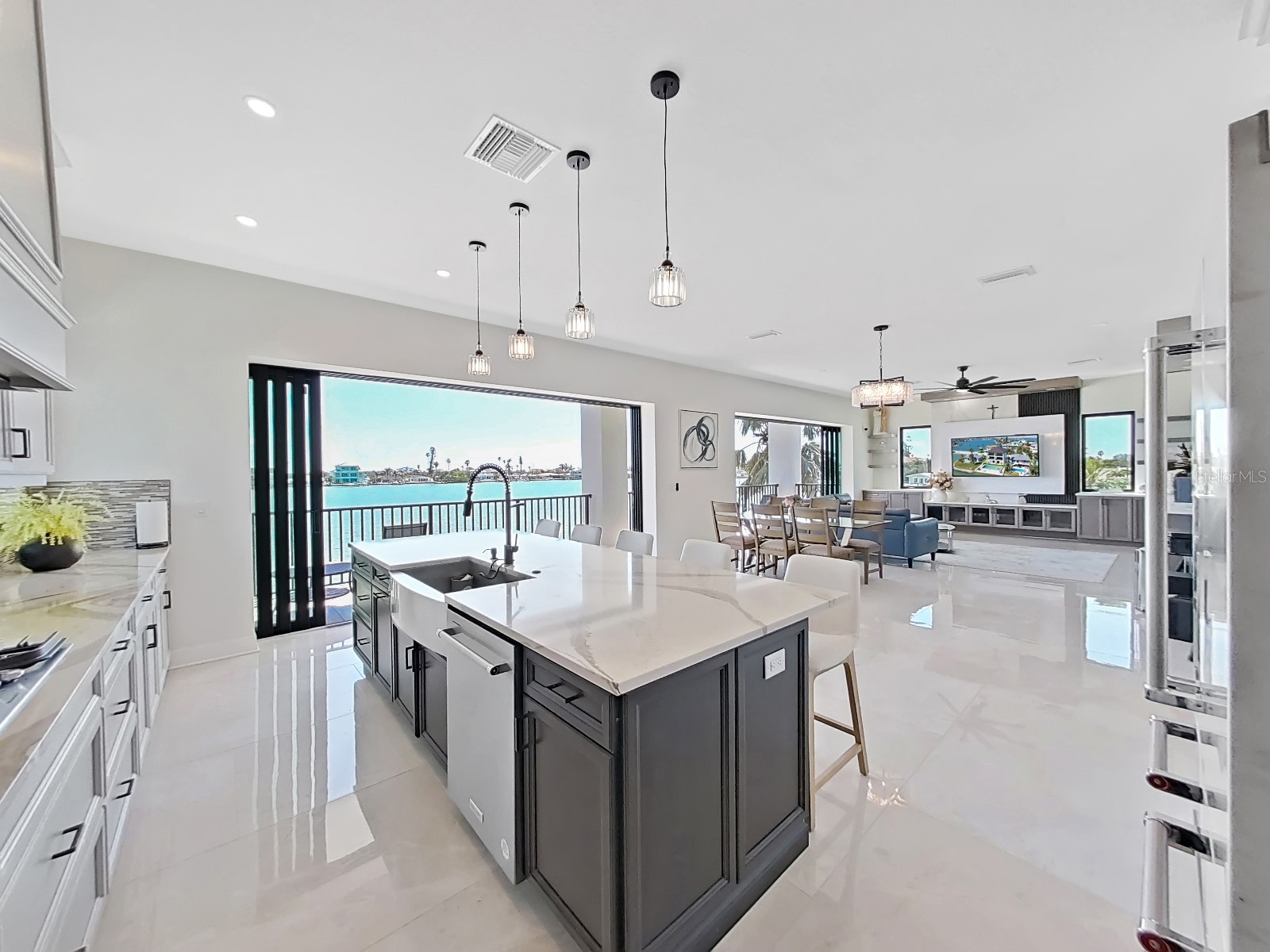 882 Bay Point Drive Madeira Beach FL 33708 TB8502609 image20