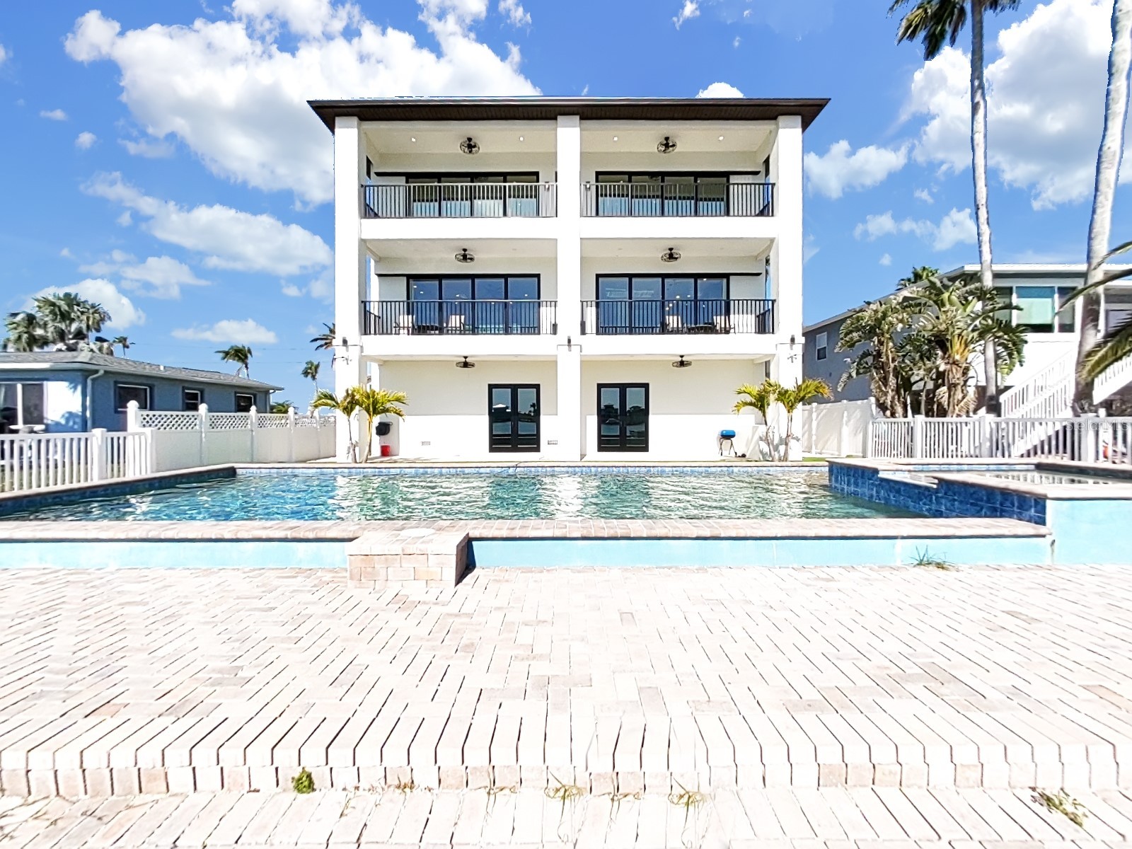 882 Bay Point Drive Madeira Beach FL 33708 TB8502609 image71