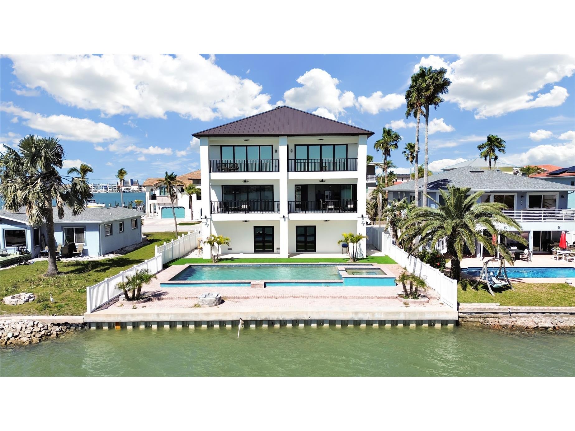 882 Bay Point Drive Madeira Beach FL 33708 TB8502609 image72