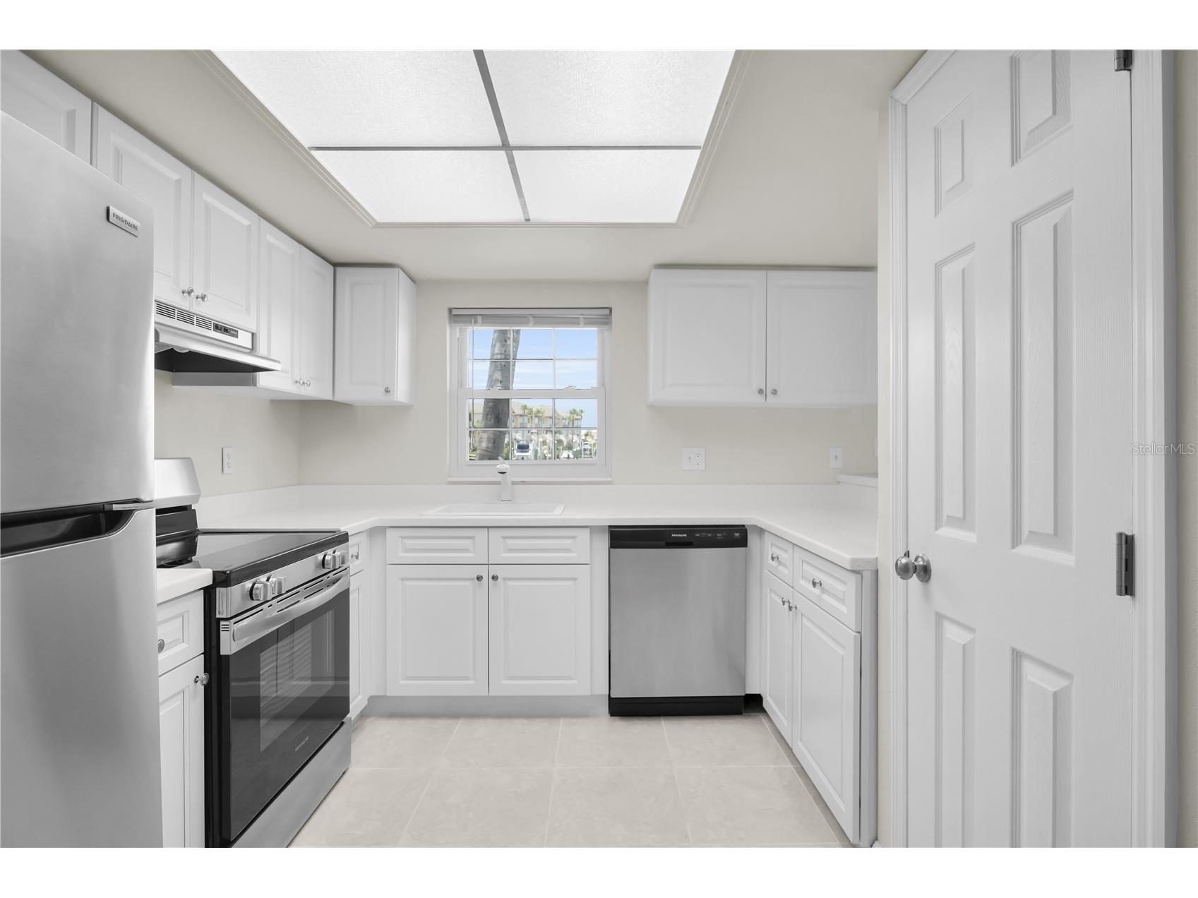 8820 Bay Pointe Drive #102 Tampa FL 33615 TB8519818 image4