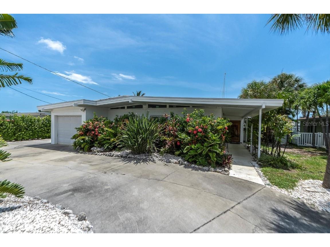 8820 Gulf Boulevard Saint Pete Beach FL 33706 - BLIND PASS WATERWAY U8249628 image1