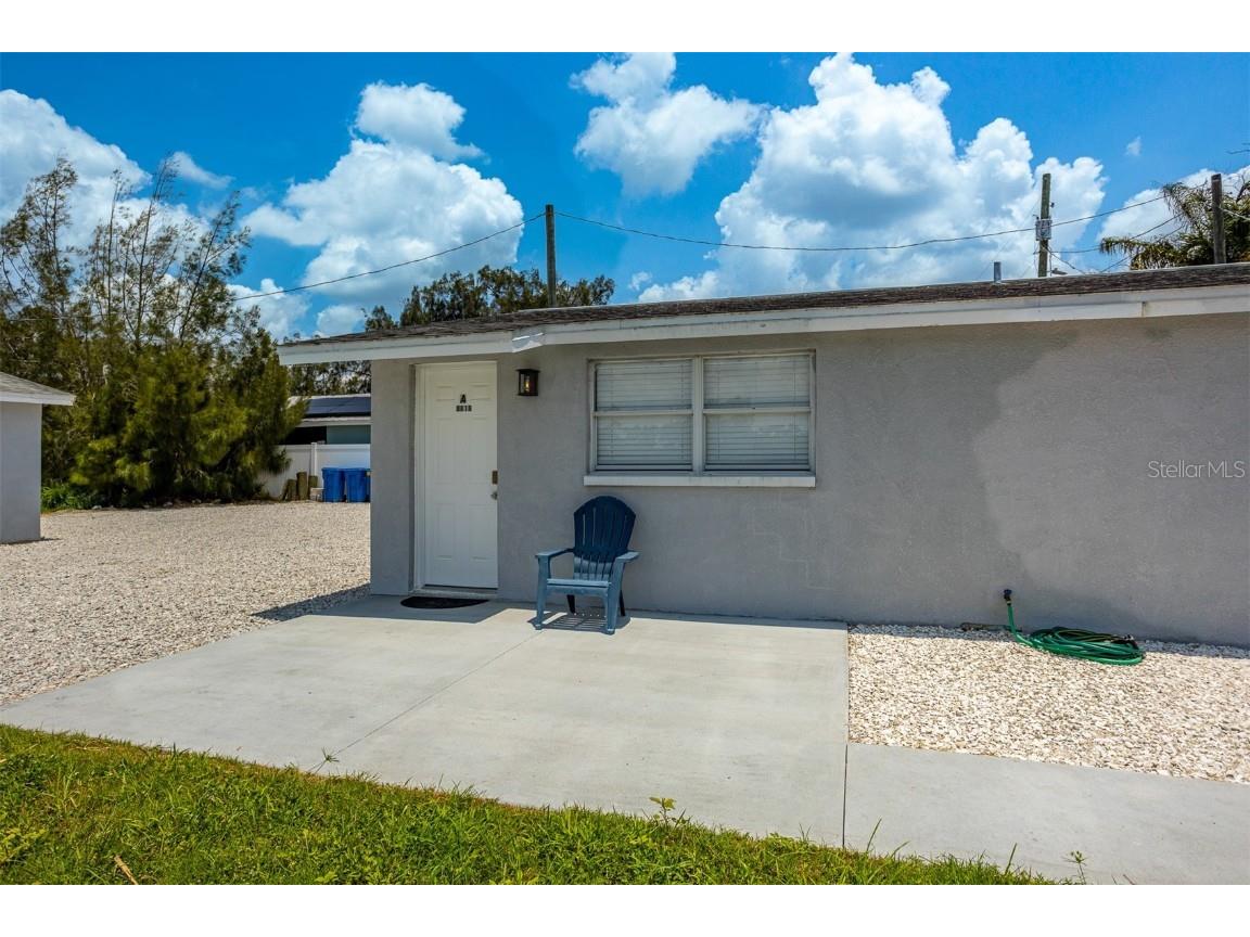 8820 Rocky Creek Drive Tampa FL 33615 TB8451990 image14