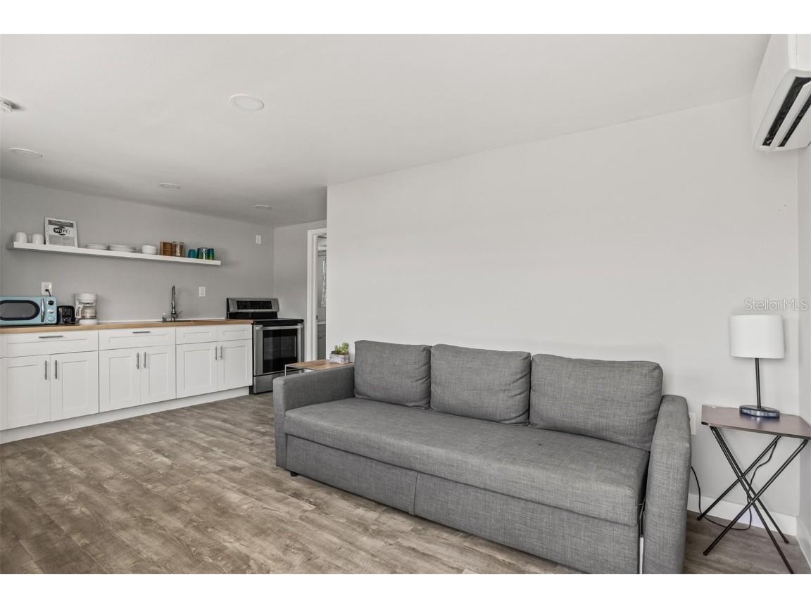 8820 Rocky Creek Drive Tampa FL 33615 TB8451990 image27