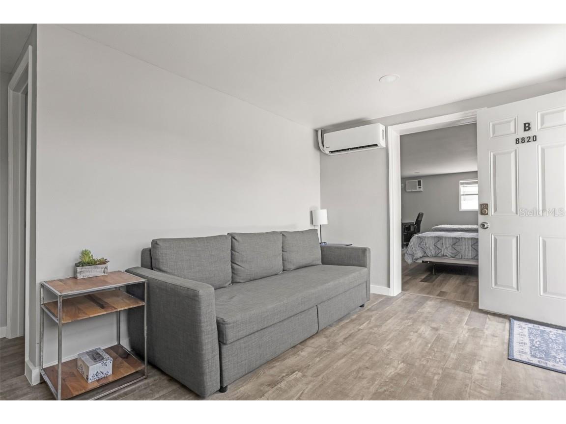 8820 Rocky Creek Drive Tampa FL 33615 TB8451990 image28