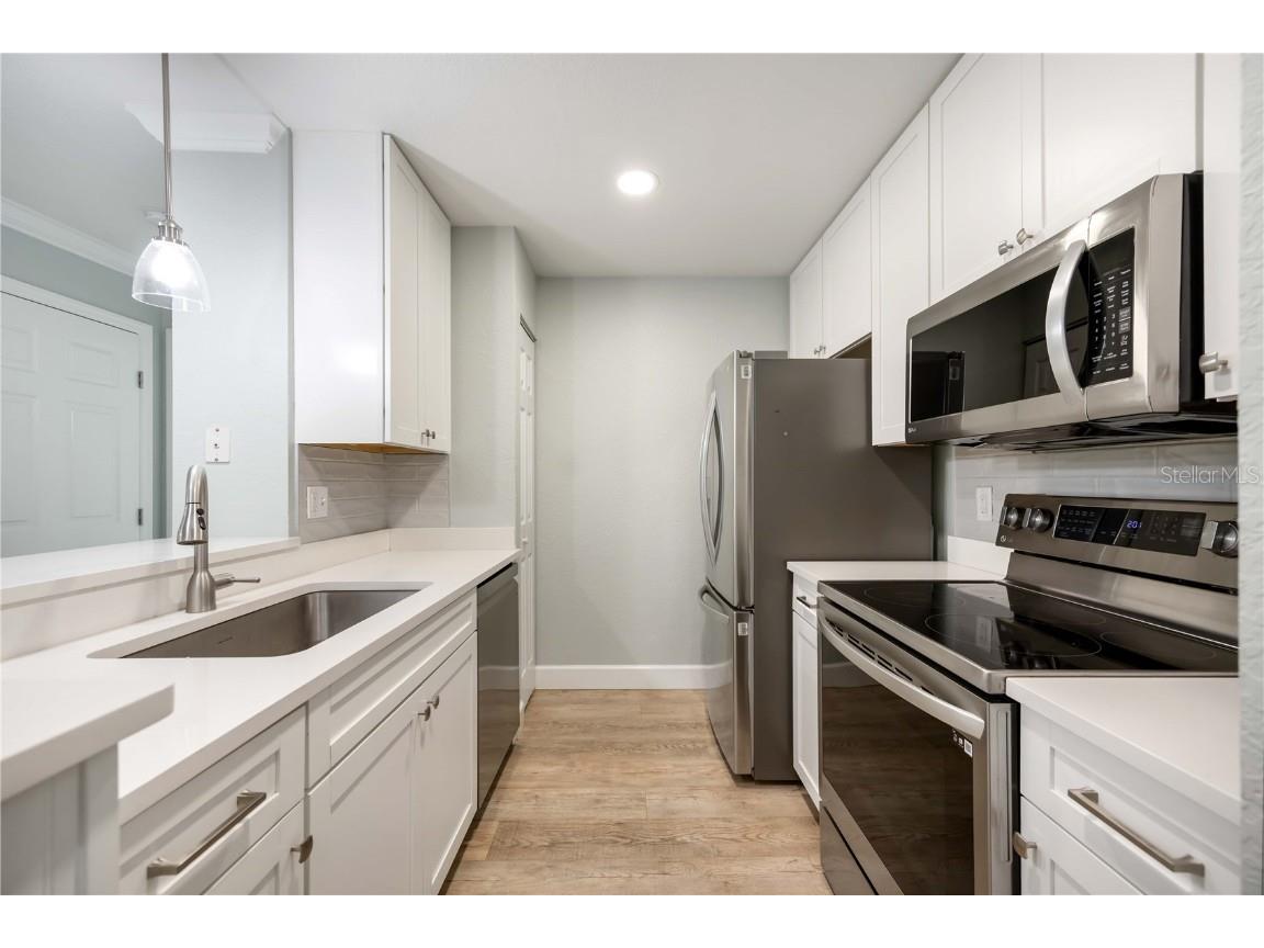 8821 Manor Loop #101 Lakewood Ranch FL 34202 A4664826 image12