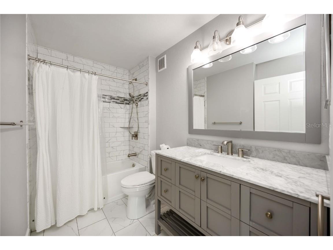 8821 Manor Loop #101 Lakewood Ranch FL 34202 A4664826 image23