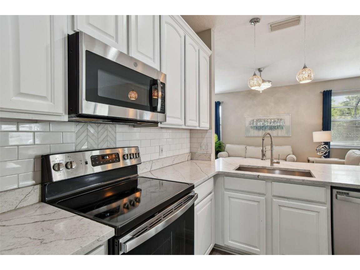 8821 N River Road Tampa FL 33635 TB8411953 image14