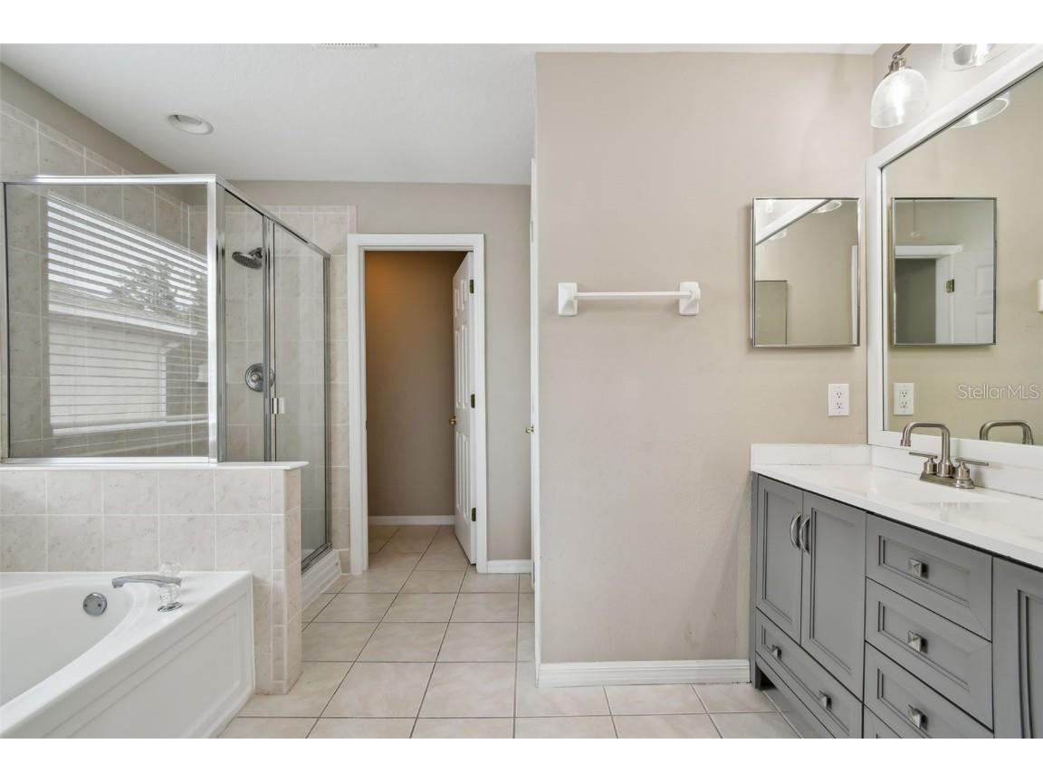 8821 N River Road Tampa FL 33635 TB8411953 image40